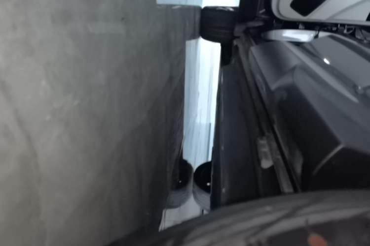 Used BYD Song PLUS New Energy 2024 Honor Edition EV 520km Luxury Model Left Side Sill