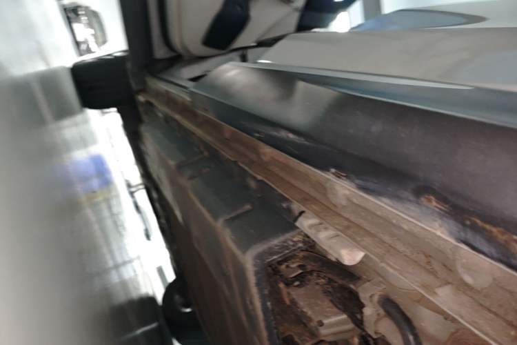 Used BYD Song PLUS New Energy 2024 HONOR Edition DM-i 150km Flagship PLUS Left Side Sill