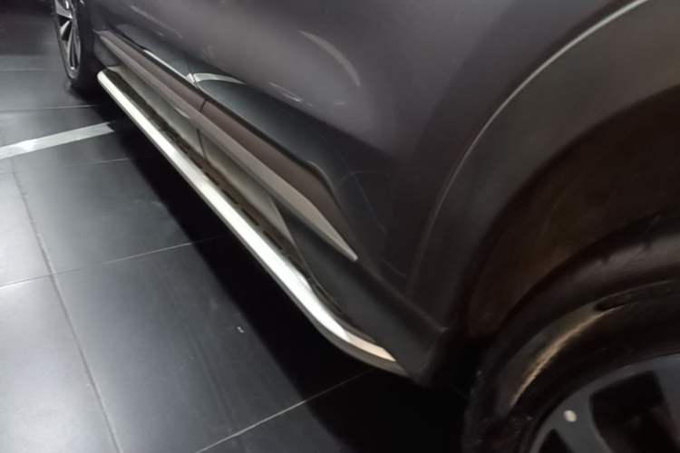 Used BYD Song PLUS New Energy 2024 HONOR Edition DM-i 110km Flagship PLUS Left Side Sill