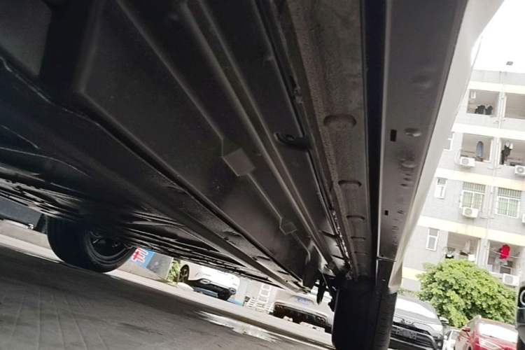 Used BYD Song PLUS New Energy 2024 Honor Edition EV 520km Flagship Model Left Side Sill