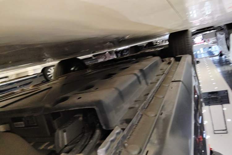 Used BYD Song PLUS New Energy 2024 HONOR Edition DM-i 110km Flagship PLUS Left Side Sill