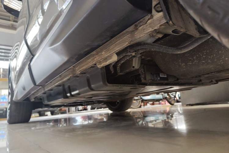 Used BYD Song PLUS New Energy 2024 HONOR Edition DM-i 110km Flagship Model Left Side Sill