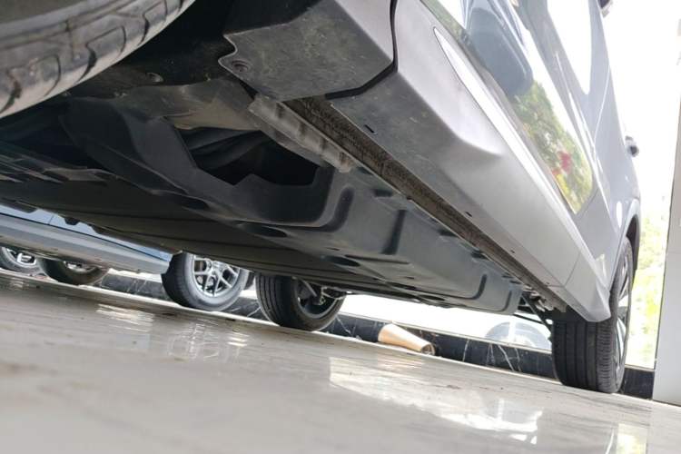Used BYD Song PLUS New Energy 2024 HONOR Edition DM-i 110km Flagship PLUS Left Side Sill