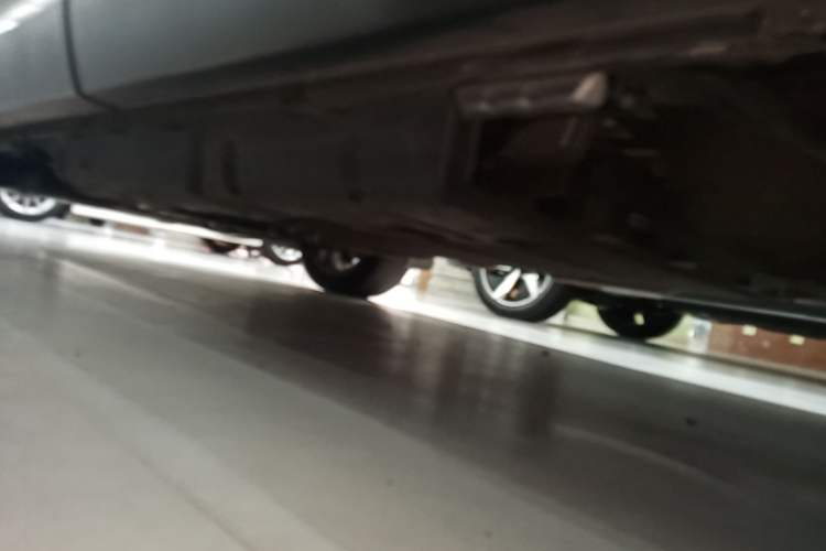Used BYD Song PLUS New Energy 2024 HONOR Edition DM-i 110km Flagship Model Left Side Sill