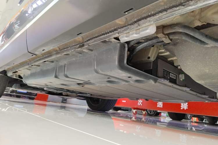 Used BYD Song PLUS New Energy 2024 HONOR Edition DM-i 110km Flagship PLUS Left Side Sill