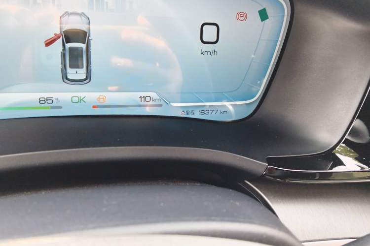 Used BYD Song PLUS New Energy 2024 HONOR Edition DM-i 71km Luxury Model Odometer Close Up