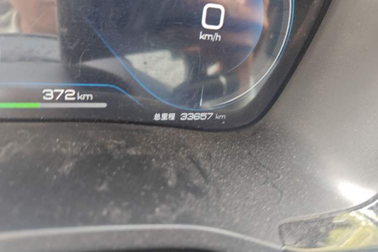 Used BYD Song PLUS New Energy 2024 Honor Edition EV 520km Luxury Model Odometer Close Up