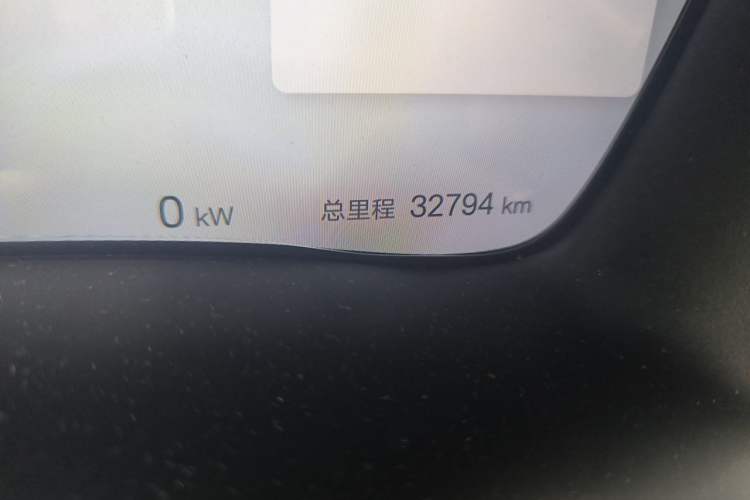 Used BYD Song PLUS New Energy 2024 Honor Edition EV 520km Premium Model Odometer Close Up