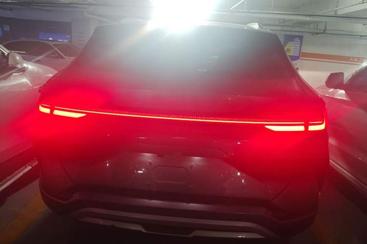 Used BYD Song PLUS New Energy 2024 HONOR Edition DM-i 110km Flagship PLUS Rear