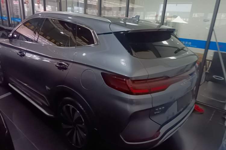 Used BYD Song PLUS New Energy 2024 HONOR Edition DM-i 110km Flagship PLUS Rear Left 45 Deg