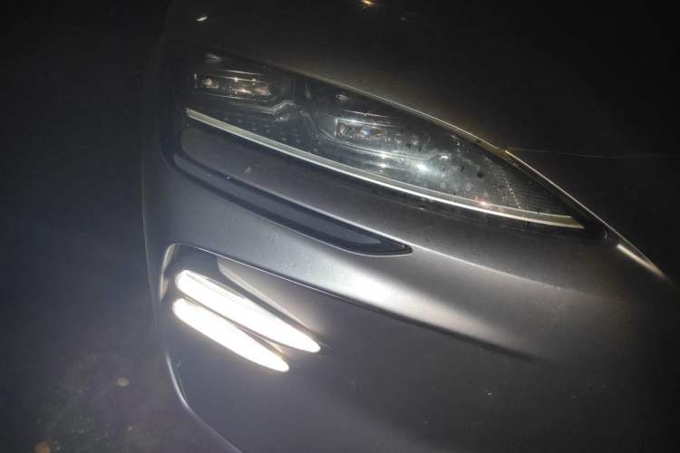 Used BYD Song PLUS New Energy 2024 Honor Edition EV 520km Premium Model Right Front Headlight