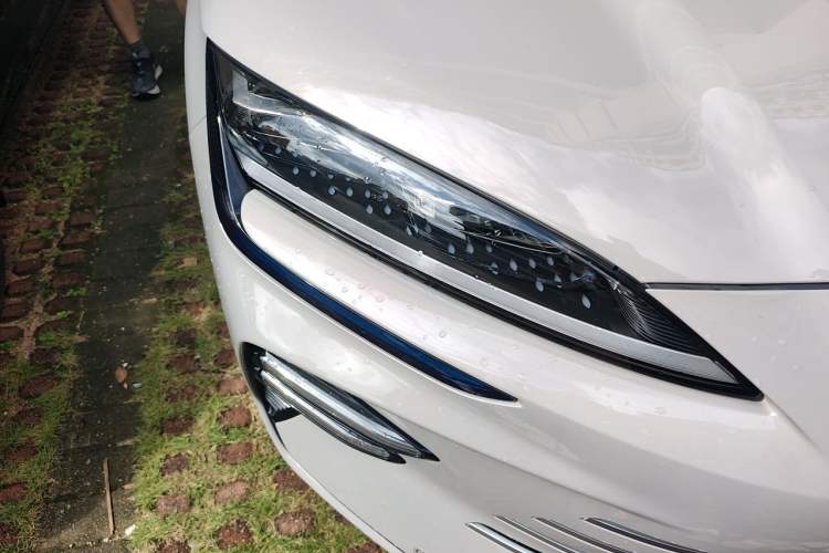 Used BYD Song PLUS New Energy 2024 HONOR Edition DM-i 71km Luxury Model Right Front Headlight