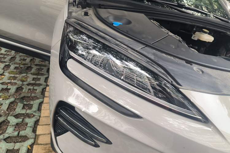Used BYD Song PLUS New Energy 2024 Honor Edition EV 520km Premium Model Right Front Headlight