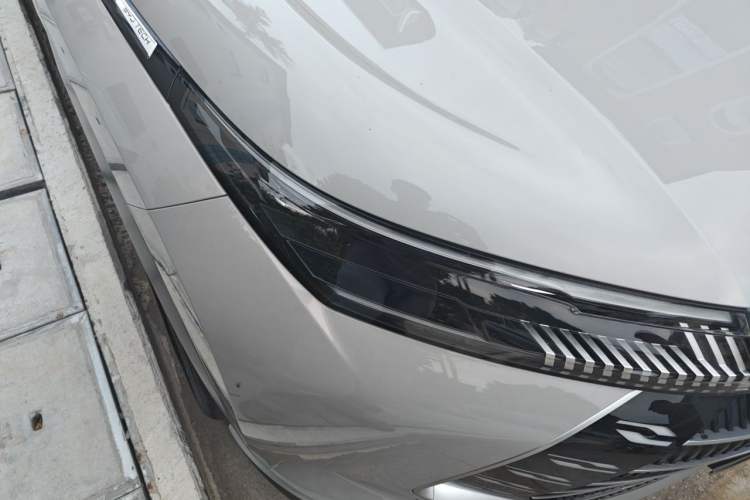 Used BYD Song PLUS New Energy 2024 HONOR Edition DM-i 110km Flagship PLUS Right Front Headlight