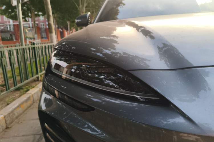 Used BYD Song PLUS New Energy 2024 HONOR Edition DM-i 150km Flagship PLUS Right Front Headlight
