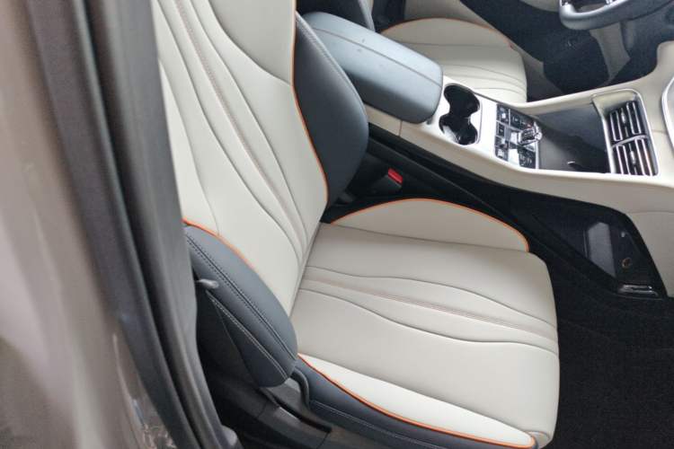 Used BYD Song PLUS New Energy 2024 Honor Edition EV 520km Premium Model Right Front Seat