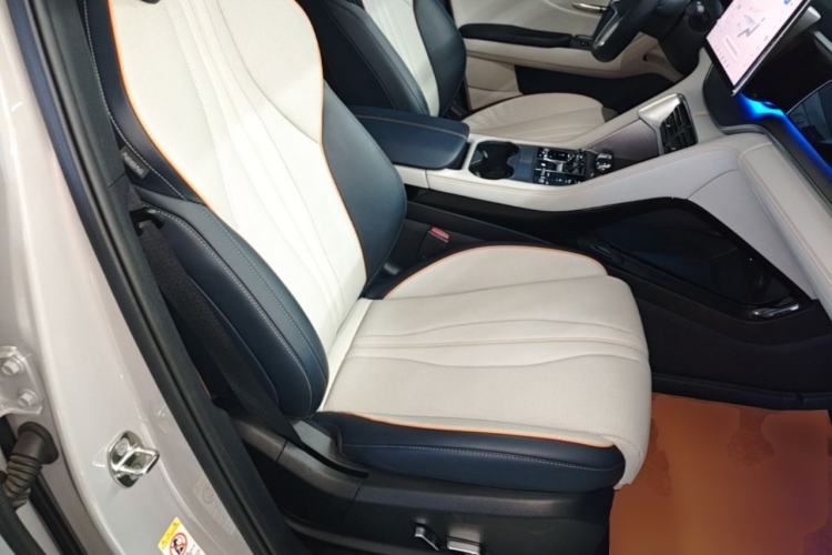 Used BYD Song PLUS New Energy 2024 HONOR Edition DM-i 150km Flagship PLUS Right Front Seat