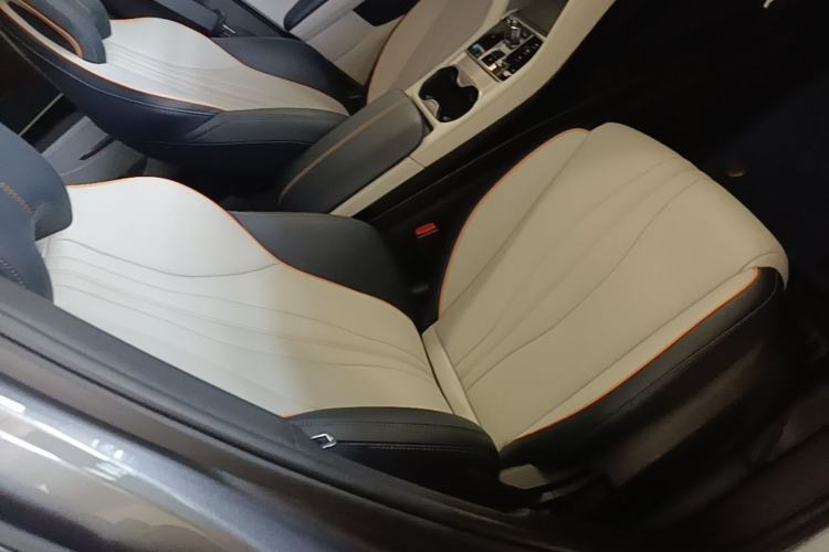 Used BYD Song PLUS New Energy 2024 HONOR Edition DM-i 71km Luxury Model Right Front Seat