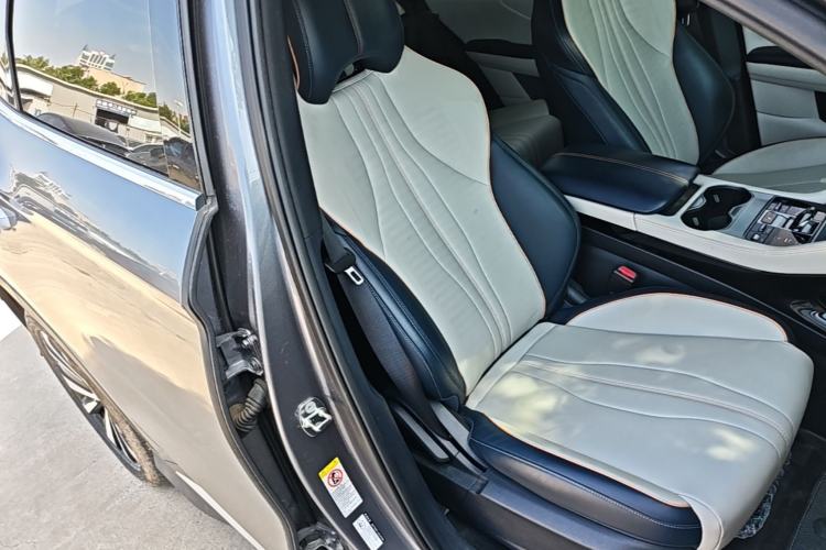 Used BYD Song PLUS New Energy 2024 HONOR Edition DM-i 110km Flagship Model Right Front Seat