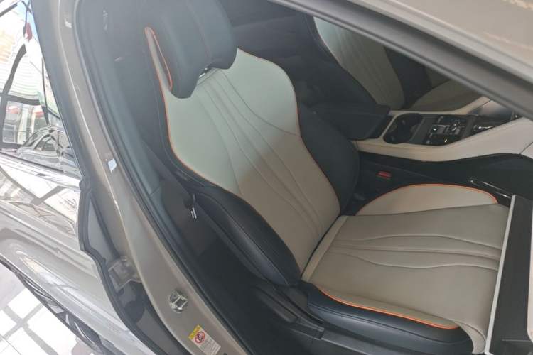 Used BYD Song PLUS New Energy 2024 HONOR Edition DM-i 71km Luxury Model Right Front Seat