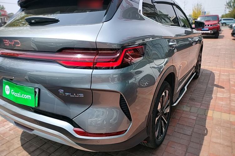 Used BYD Song PLUS New Energy 2024 HONOR Edition DM-i 110km Flagship Model Right Rear Taillight