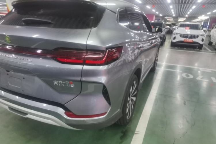 Used BYD Song PLUS New Energy 2024 Honor Edition EV 520km Flagship Model Right Rear Taillight