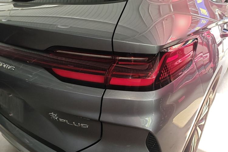 Used BYD Song PLUS New Energy 2024 HONOR Edition DM-i 71km Luxury Model Right Rear Taillight