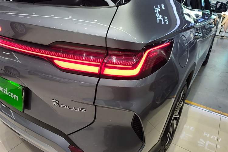 Used BYD Song PLUS New Energy 2024 Honor Edition EV 520km Flagship Model Right Rear Taillight