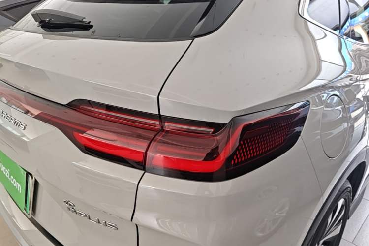 Used BYD Song PLUS New Energy 2024 HONOR Edition DM-i 150km Flagship PLUS Right Rear Taillight