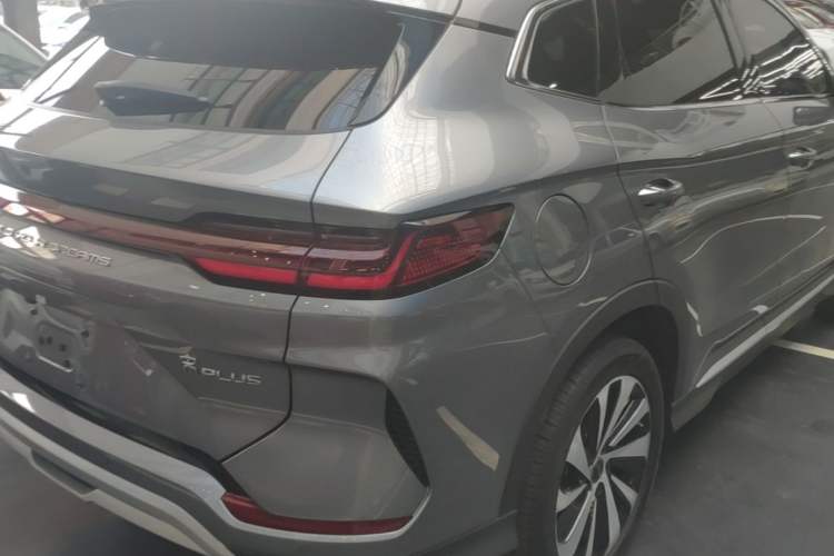 Used BYD Song PLUS New Energy 2024 Honor Edition EV 520km Premium Model Right Rear Taillight