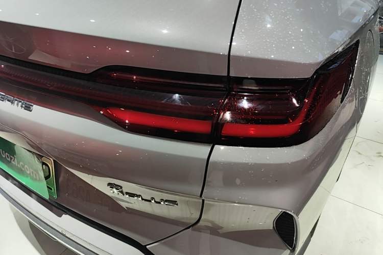 Used BYD Song PLUS New Energy 2024 HONOR Edition DM-i 110km Flagship Model Right Rear Taillight