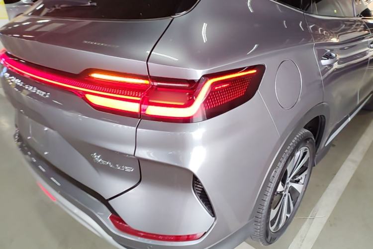 Used BYD Song PLUS New Energy 2024 HONOR Edition DM-i 110km Flagship PLUS Right Rear Taillight