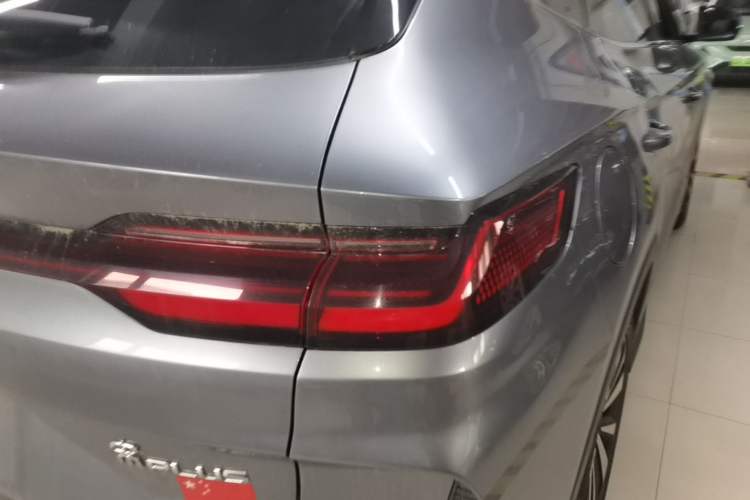 Used BYD Song PLUS New Energy 2024 HONOR Edition DM-i 71km Luxury Model Right Rear Taillight