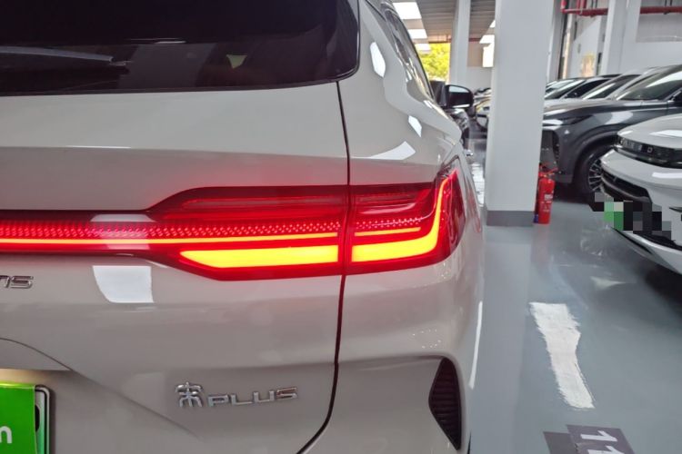 Used BYD Song PLUS New Energy 2024 Honor Edition EV 520km Premium Model Right Rear Taillight