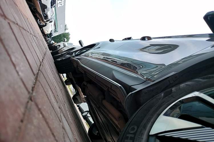 Used BYD Song PLUS New Energy 2024 HONOR Edition DM-i 110km Flagship Model Right Side Sill