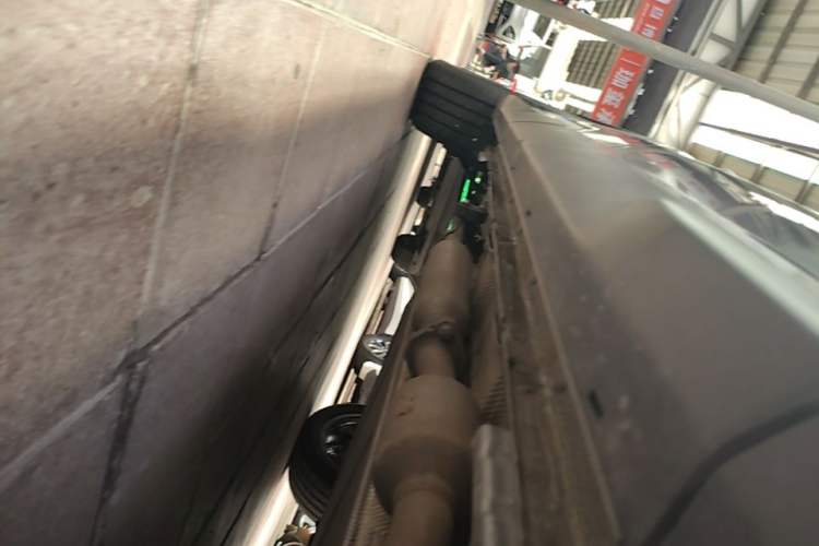 Used BYD Song PLUS New Energy 2024 HONOR Edition DM-i 110km Flagship Model Right Side Sill