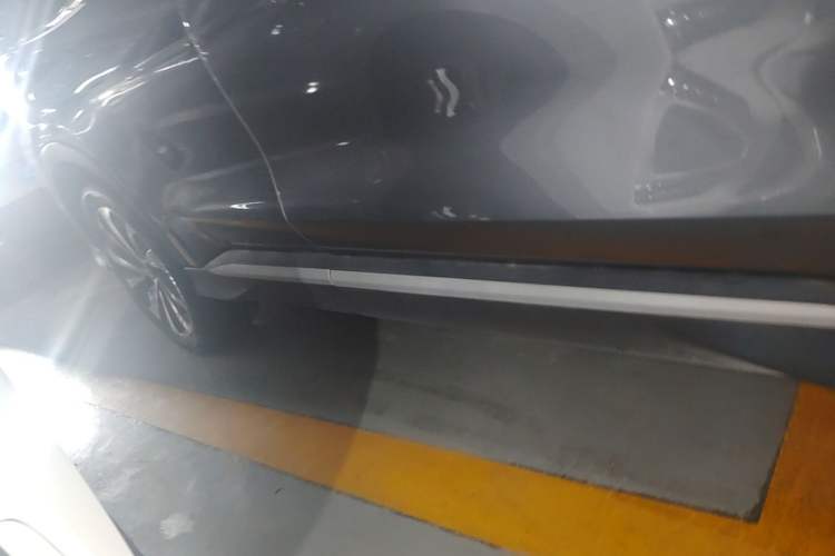 Used BYD Song PLUS New Energy 2024 HONOR Edition DM-i 110km Flagship PLUS Right Side Sill