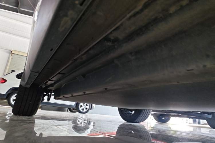 Used BYD Song PLUS New Energy 2024 Honor Edition EV 520km Premium Model Right Side Sill