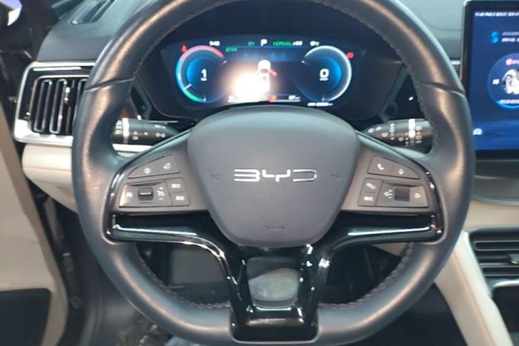 Used BYD Song PLUS New Energy 2024 HONOR Edition DM-i 110km Flagship Model Steering Wheel