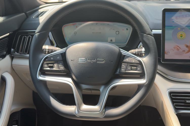 Used BYD Song PLUS New Energy 2024 HONOR Edition DM-i 110km Flagship PLUS Steering Wheel