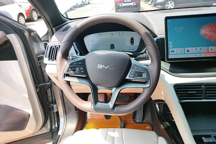 Used BYD Song PLUS New Energy 2024 HONOR Edition DM-i 110km Flagship Model Steering Wheel