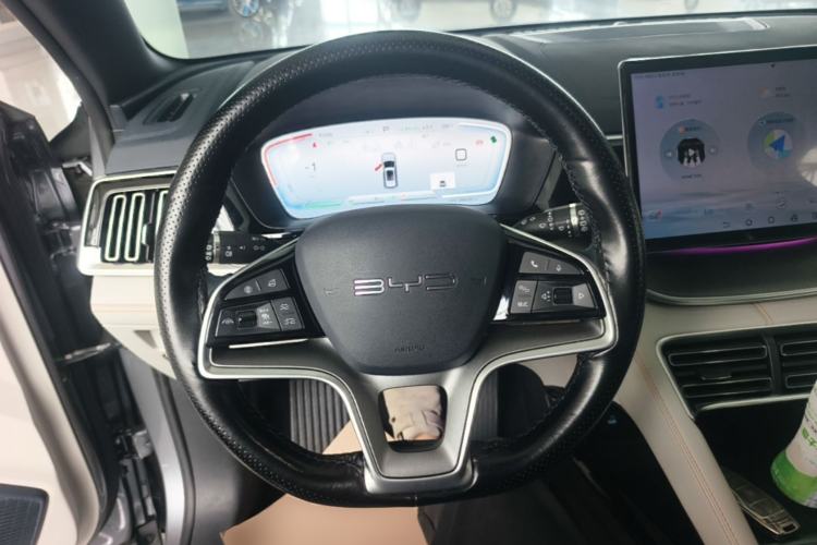 Used BYD Song PLUS New Energy 2024 HONOR Edition DM-i 150km Flagship PLUS Steering Wheel