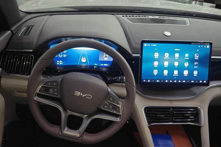 Used BYD Song PLUS New Energy 2024 HONOR Edition DM-i 110km Flagship Model Steering Wheel