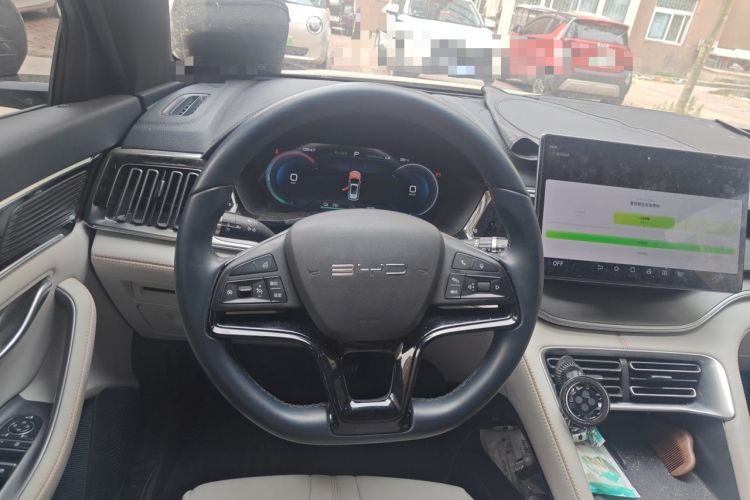 Used BYD Song PLUS New Energy 2024 Honor Edition EV 520km Luxury Model Steering Wheel