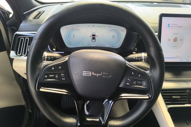 Used BYD Song PLUS New Energy 2024 HONOR Edition DM-i 110km Flagship Model Steering Wheel