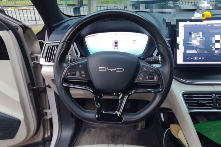 Used BYD Song PLUS New Energy 2024 HONOR Edition DM-i 71km Luxury Model Steering Wheel