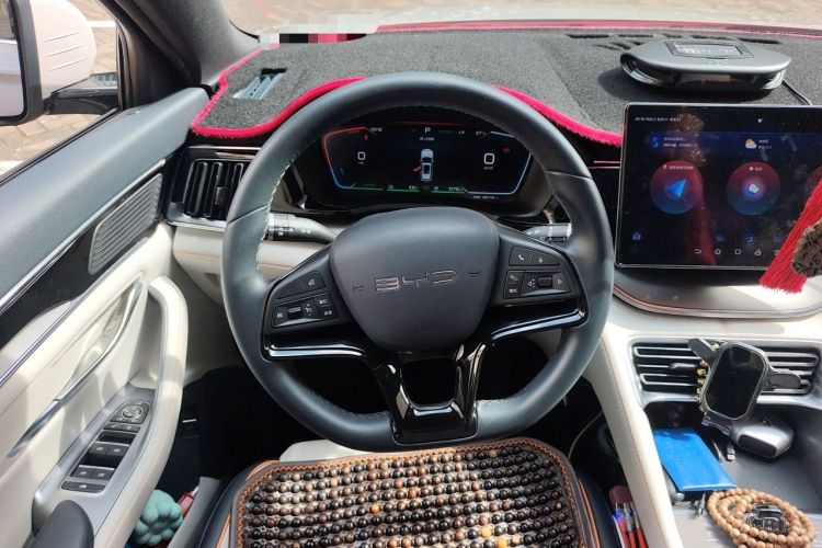 Used BYD Song PLUS New Energy 2024 HONOR Edition DM-i 71km Luxury Model Steering Wheel
