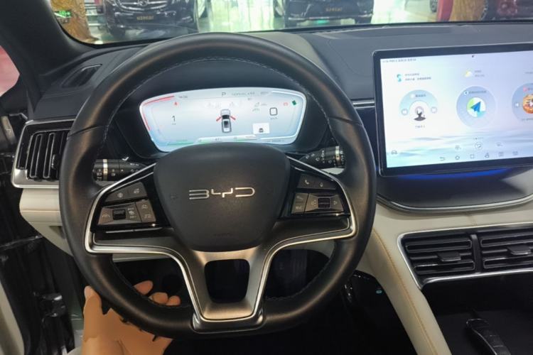 Used BYD Song PLUS New Energy 2024 HONOR Edition DM-i 110km Flagship Model Steering Wheel