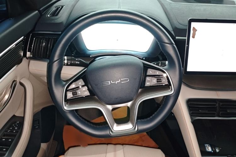 Used BYD Song PLUS New Energy 2024 HONOR Edition DM-i 150km Flagship PLUS Steering Wheel