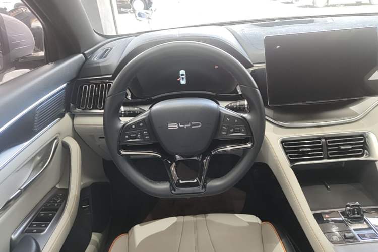 Used BYD Song PLUS New Energy 2024 HONOR Edition DM-i 110km Flagship Model Steering Wheel